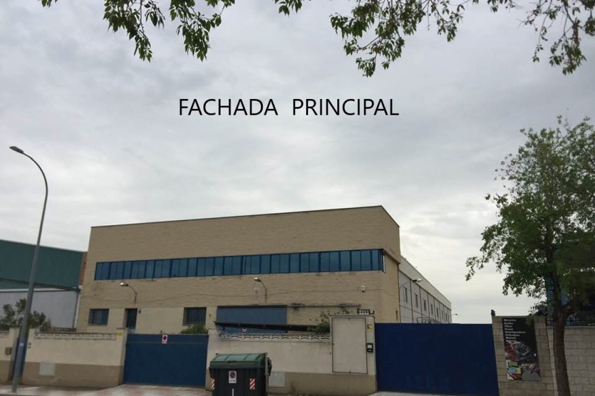 Nave industrial en venta en El Álamo